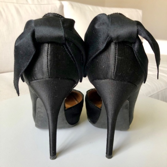 Lanvin Black Bow-Embellished Satin Heels - Picture 4 of 8